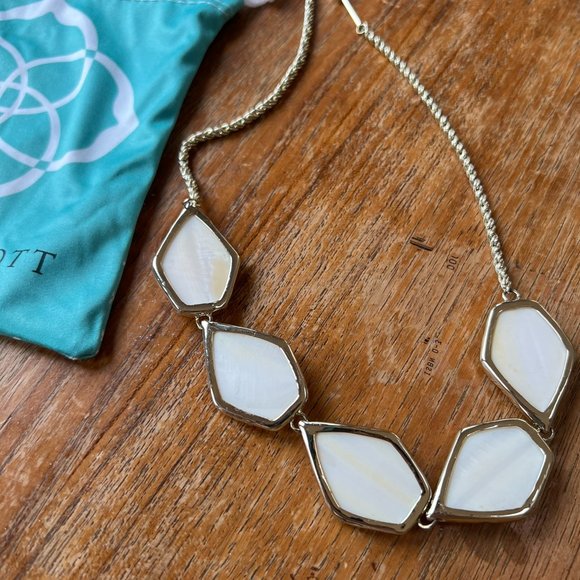 Kendra Scott Statement Necklace in Gold with White Details - Picture 3 of 3